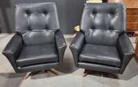 PAIR OF ARM CHAIRS