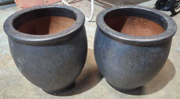 CERAMIC PLANTERS