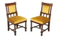 SET OF OAK DINING CHAIRS - 2