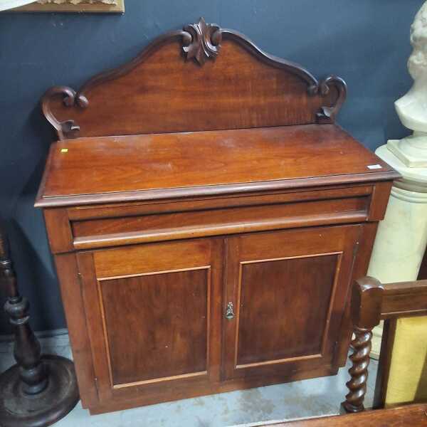 CHIFFONIER