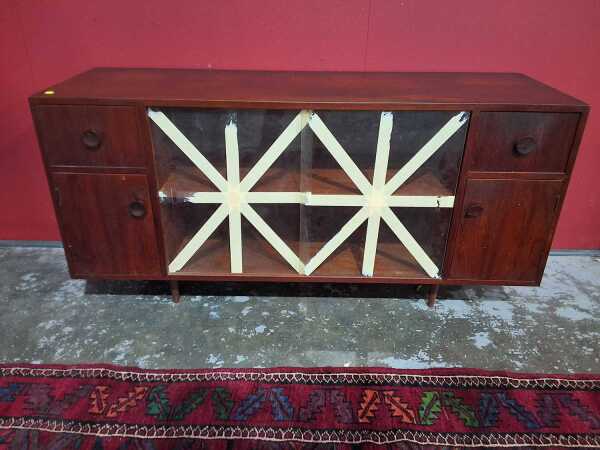 SIDEBOARD