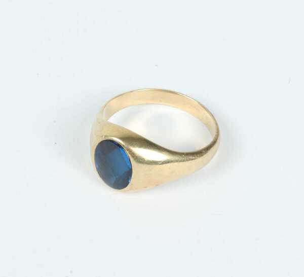 GOLD RING