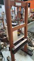 INDUSTRIAL PRESS