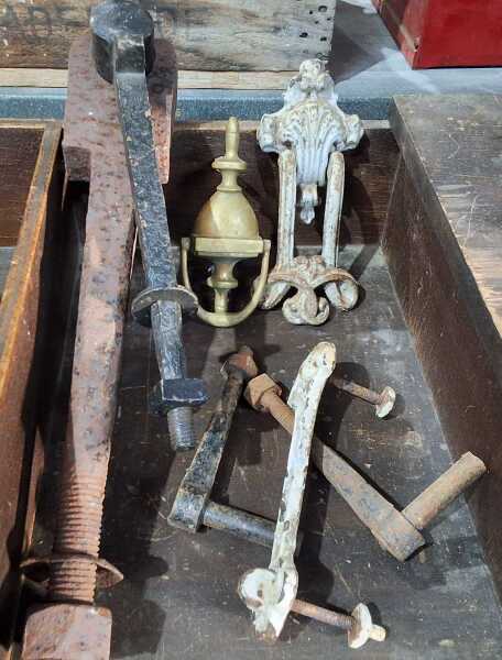 HARDWARE LOT