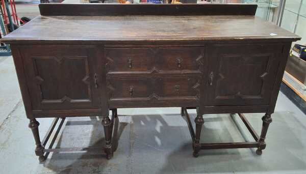 SIDEBOARD