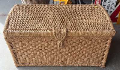 316 · SEAGRASS CHEST