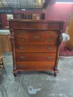CHEST OF DRAWERS