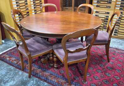 Dining Setting