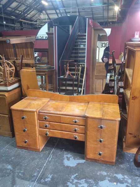 DRESSING TABLE