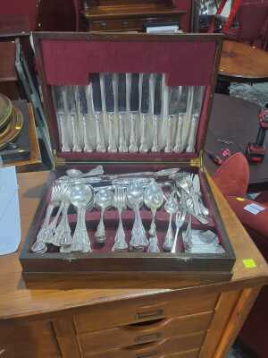 Cutlery Canteen