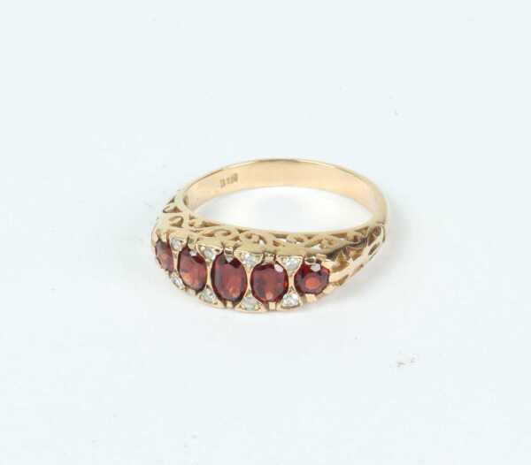 GOLD RING