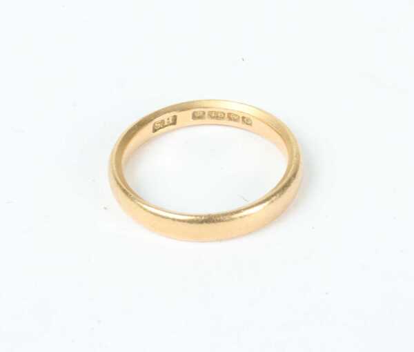GOLD RING