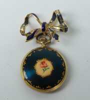 GOLD BROOCH