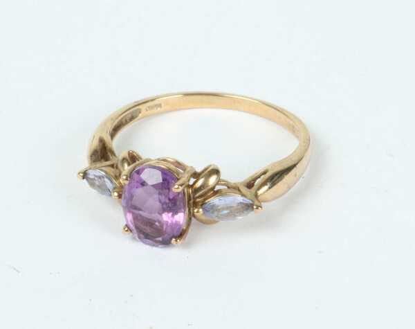 GOLD RING