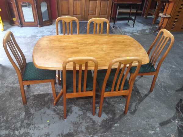 DINING SUITE