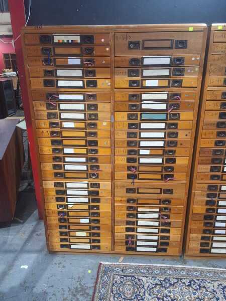 SPECIMEN CABINET