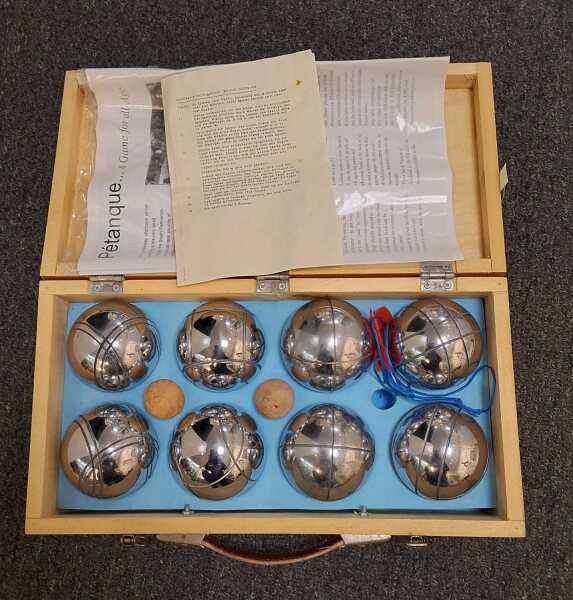 BOULES