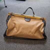 DOCTOR'S BAG