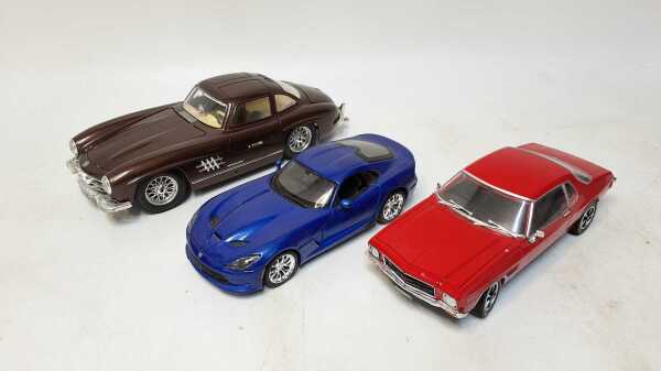MODEL CARS
