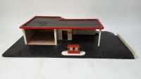 TOY SERVICE STATION