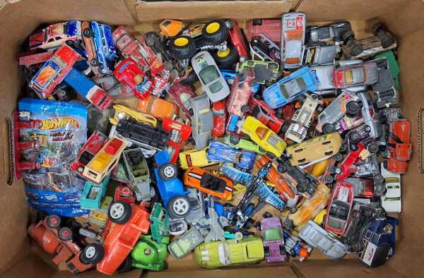 TOY CARS