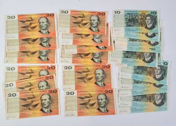 BANKNOTES