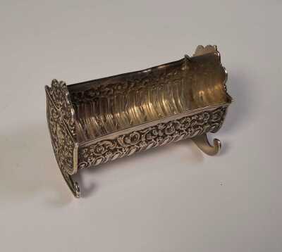 1057 · SILVER CRADLE