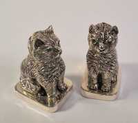 SALT & PEPPER