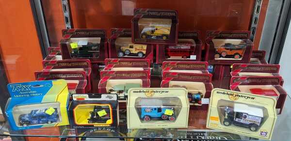 MODEL CARS