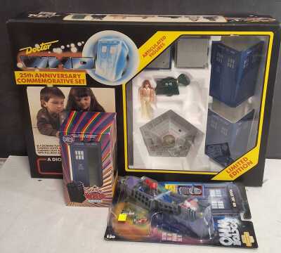 1423 · DR WHO TOYS