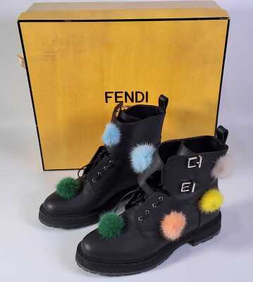 1305 · FENDI BOOTS