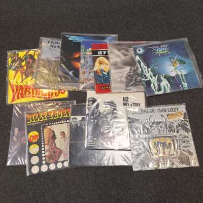1366 · VINYL RECORDS