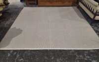 FLOOR RUG