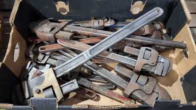 241 · TOOL LOT