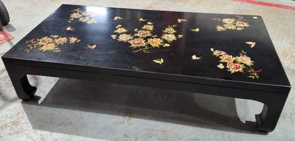 COFFEE TABLE