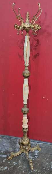 COAT STAND