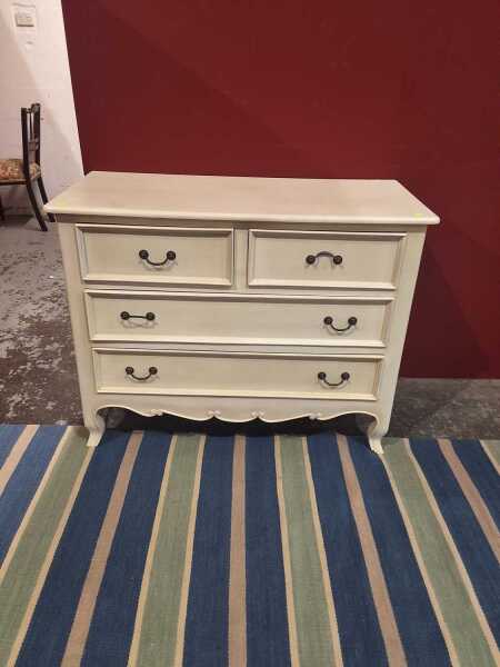 CHEST OF DRAWERS
