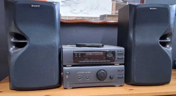 SONY STEREO LOT