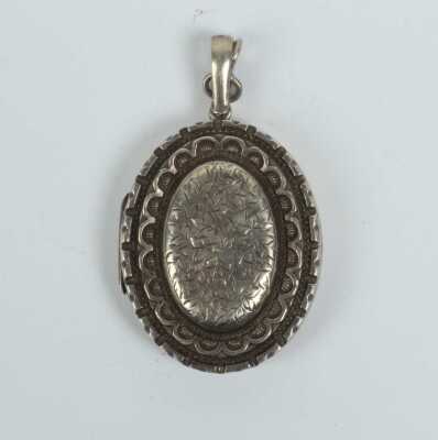 1016 · SILVER LOCKET