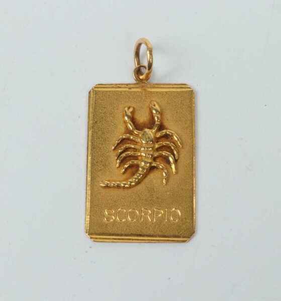 GOLD PENDANT