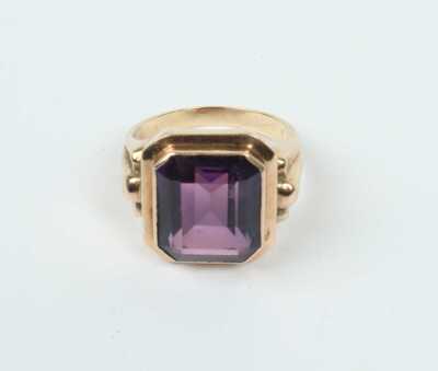 1003 · GOLD RING