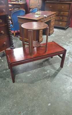 Coffe And Lamp Table