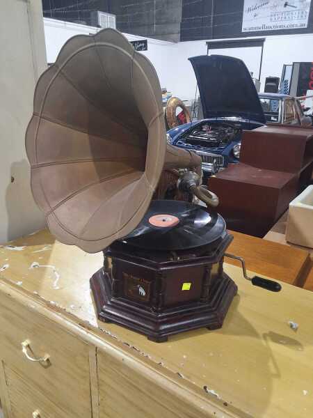 GRAMOPHONE