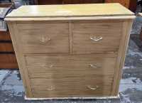 CHEST OF DRAWERS