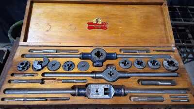Tap And Die Set