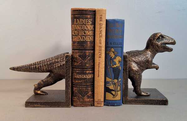 BOOK ENDS