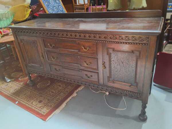 SIDEBOARD