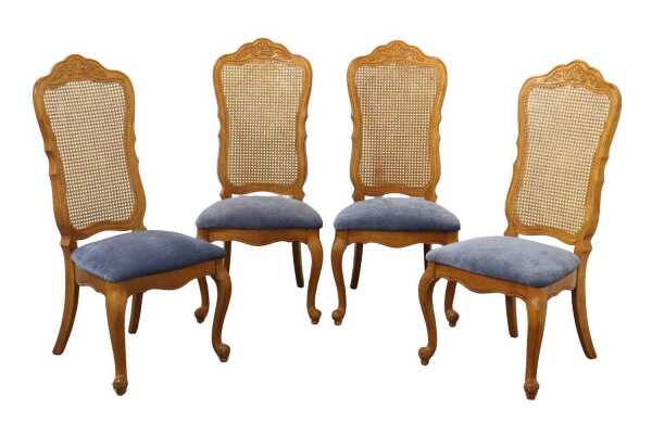 SET OF DINING CHAIRS