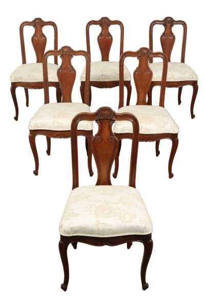 SET OF OAK DINING CHAIRS