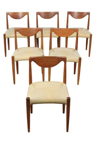 SET OF DINING CHAIRS